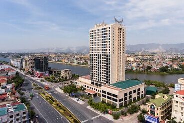 هتل Muong Thanh Luxury Ha Nam