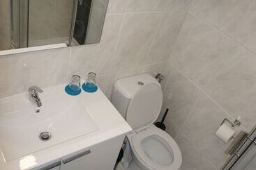 هتل Oriente Dna Studios & Rooms