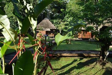 هتل Sani Lodge