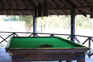 هتل Sarang Wildlife Sanctuary