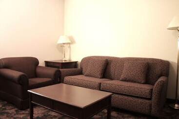 هتل Sunset Inn And Suites