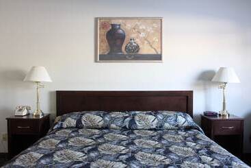 هتل Sunset Inn And Suites