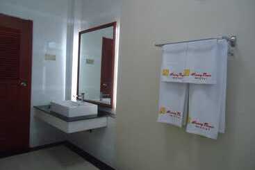 Hsaung Thazin Hotel Nay Pyi Taw