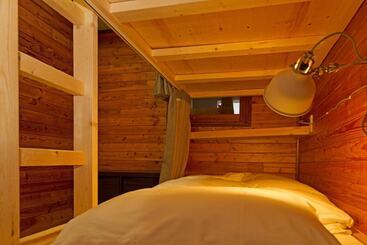 هاستل Niseko Backcountry Lodge