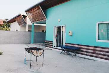 پانسیون Salty Beach House