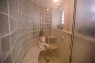 Ray S Bucktown B&b