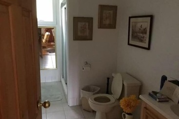 Salmon Pool Inn