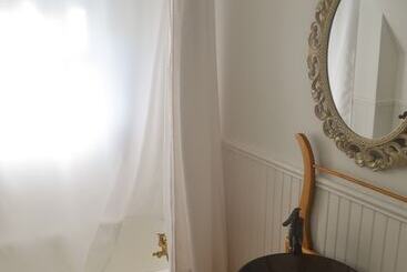Sea Glass Bed And Breakfast