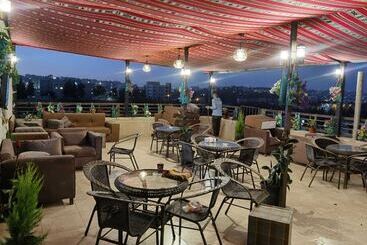 Al Bateel Hotel Apartments