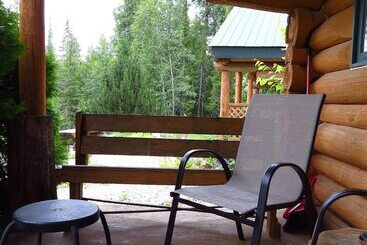Cedar Haven Resort