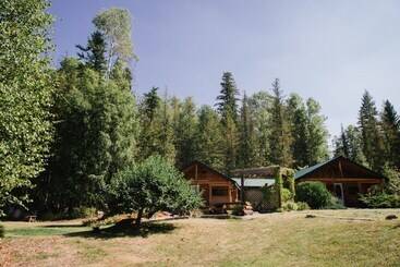 Cedar Haven Resort