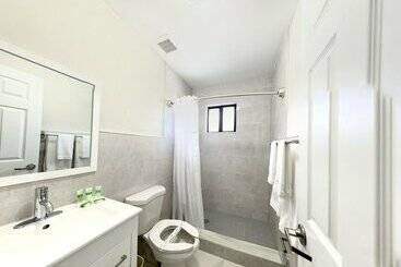 Hialeah Airport Motel