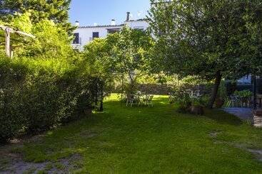 Hostal Poqueira