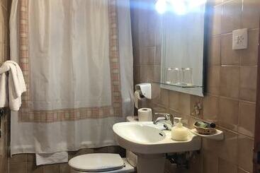 Hostal Poqueira