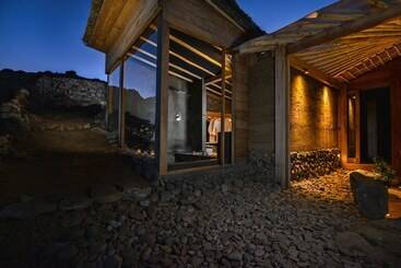 هتل Amantica Lodge