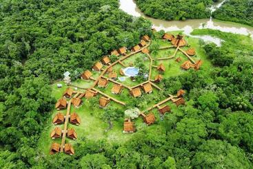 هتل Amazon Rainforest Lodge