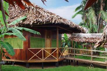 هتل Amazon Rainforest Lodge