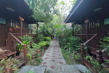 هتل Baansuanlynjee Maeklong Resort