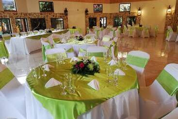 هتل Cibeles Resort