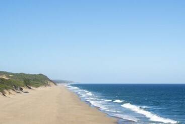 هتل Just In Time Prime Mozambique Holiday Resort   Caravan Park