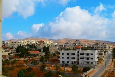 هتل Taybeh Golden
