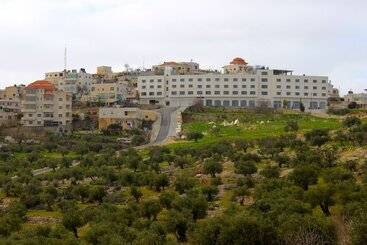 هتل Taybeh Golden