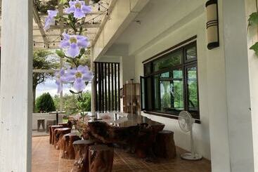 Li Wu Zuo Can B&b