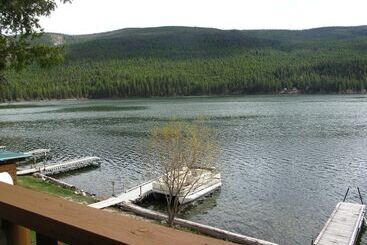 Marigold Fishing Resort