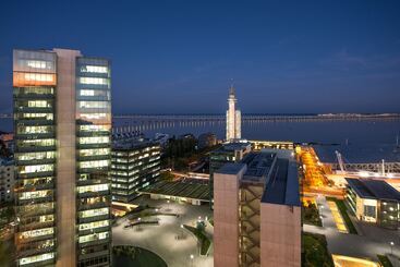 Panoramic Living