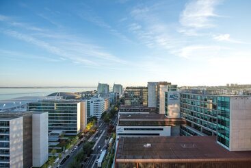 Panoramic Living
