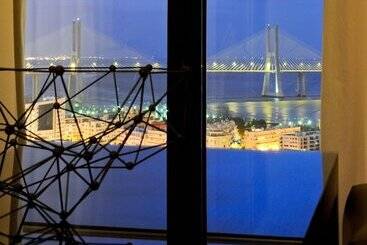 Panoramic Living