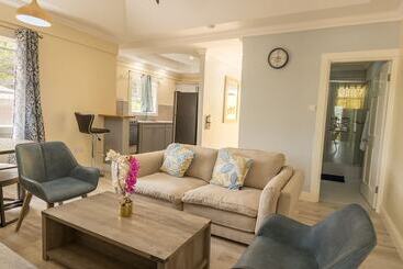 پانسیون Sea Piton View Apartment