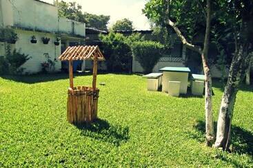 Santorini Hostal Y Restaurante