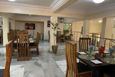 Western Sun International Hotel & Events Centre
