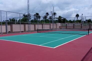 Western Sun International Hotel & Events Centre