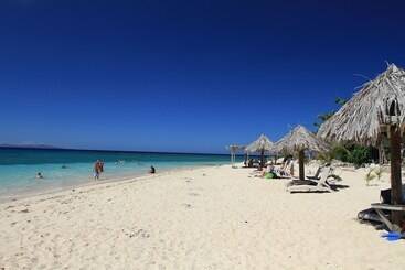 هاستل South Sea Island