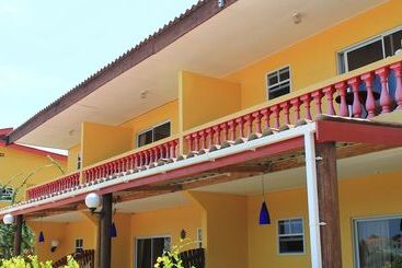 Bahia Apartments & Diving