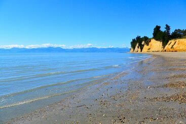 تختخواب و صبحانه The Waters