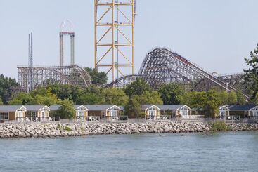 Cedar Point S Lighthouse Point