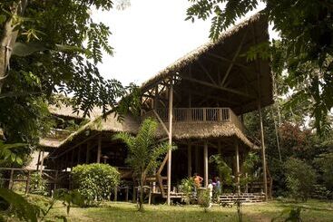 مسافرخانه Refugio Amazonas Lodge