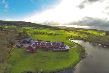 مسافرخانه The Lodge On The Loch Of Aboyne