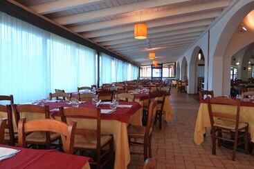 هتل Baia Degli Dei Resort