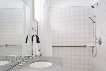 هتل Bluebird Spa City Motor Lodge