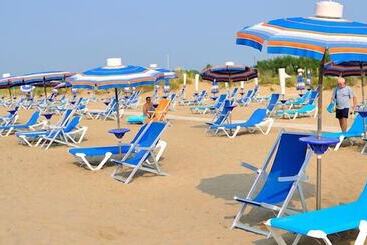 هتل Campground Holiday Center Valdor