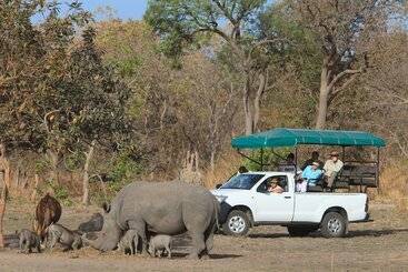 هتل Fathala Wildlife Reserve