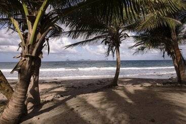 هتل Petite Anse