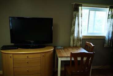מוטל Overlook Inn & Cabins
