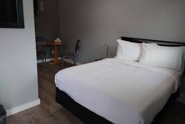 مُتل Traveler S Inn