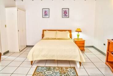 پانسیون Coco Rose Guesthouse