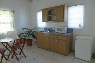 پانسیون Coco Rose Guesthouse